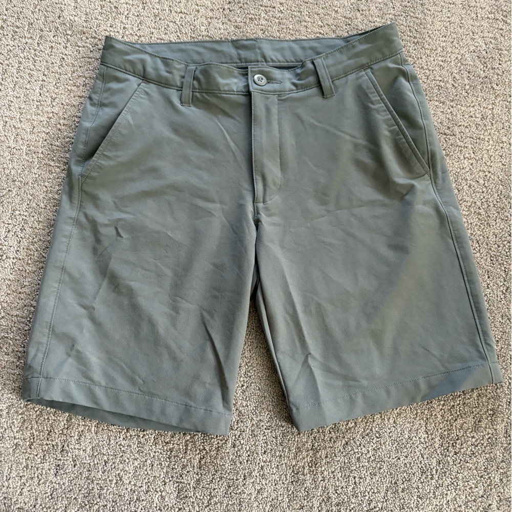 Men's under Armour Gray Tech / Golf Shorts